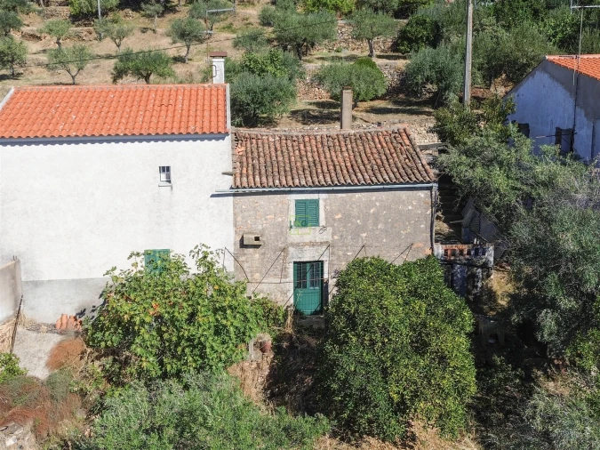 Moradia T2 para Venda em Penha Garcia Foto 13