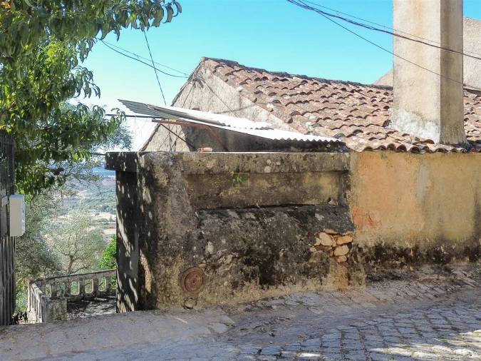 Moradia T2 para Venda em Penha Garcia Foto 21