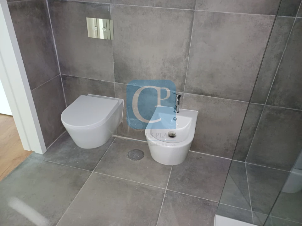 Apartamento T1 para Arrendamento em Paranhos Foto 9
