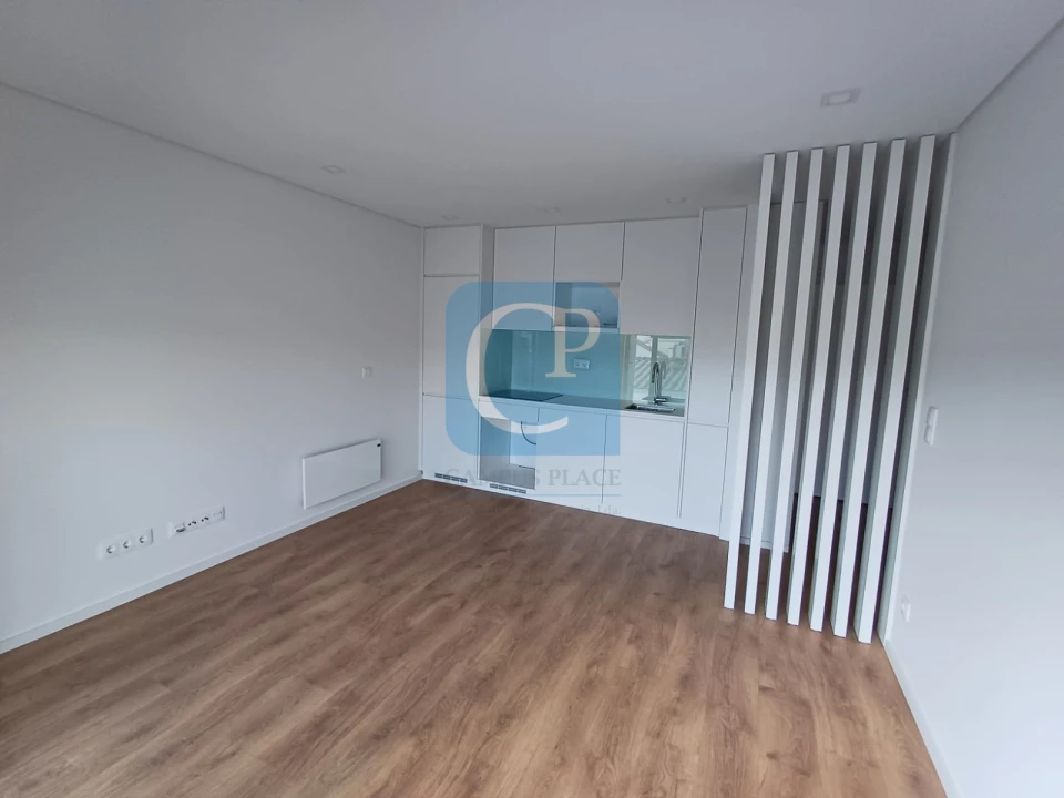 Apartamento T1 para Arrendamento em Paranhos Foto 2