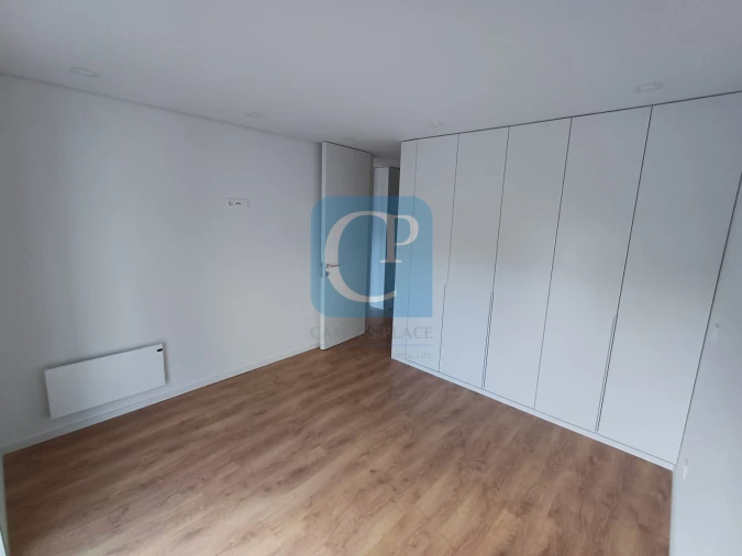 Apartamento T1 para Arrendamento em Paranhos Foto 8