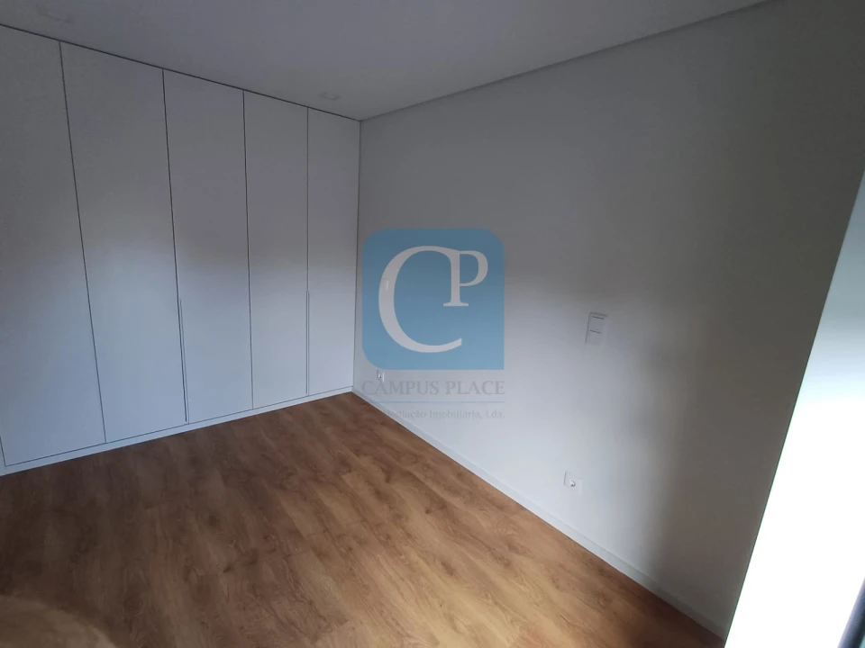 Apartamento T1 para Arrendamento em Paranhos Foto 7