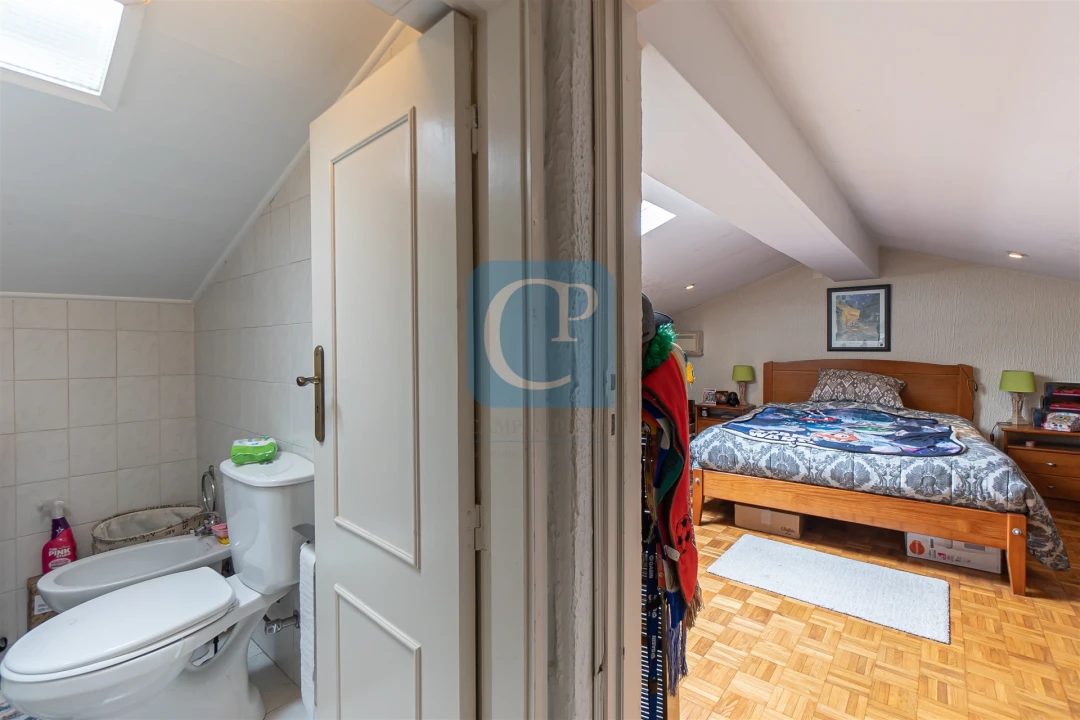 Moradia T3 para Venda em Pedrouços Foto 13