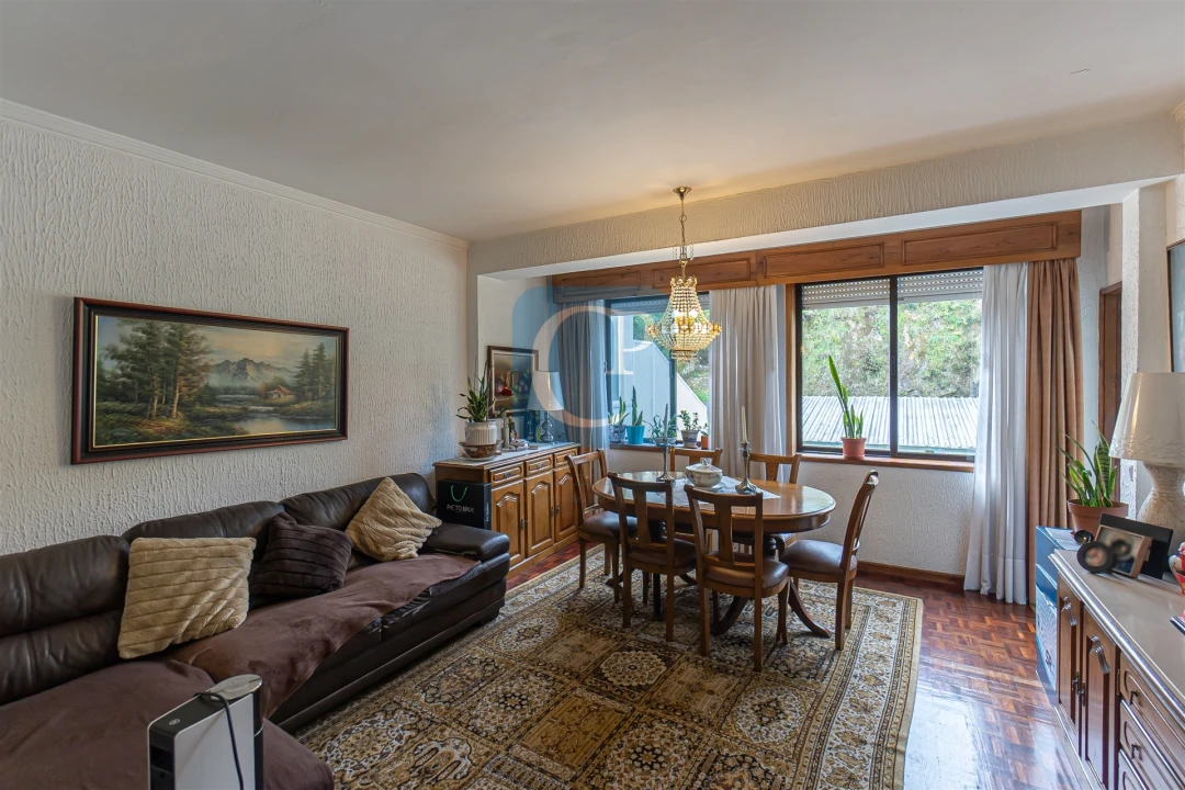 Moradia T3 para Venda em Pedrouços Foto 4