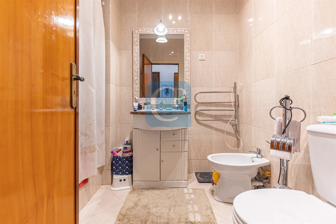 Moradia T3 para Venda em Pedrouços Foto 16