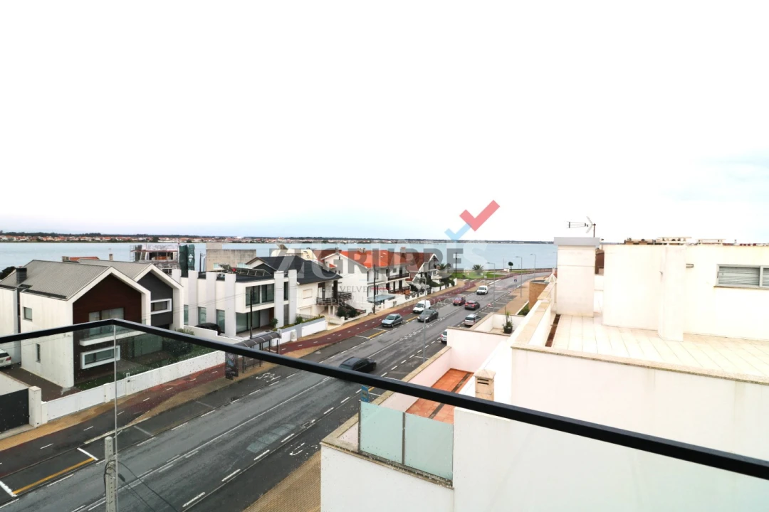 Apartamento T3 para Venda em Gafanha da Encarnação Foto 16