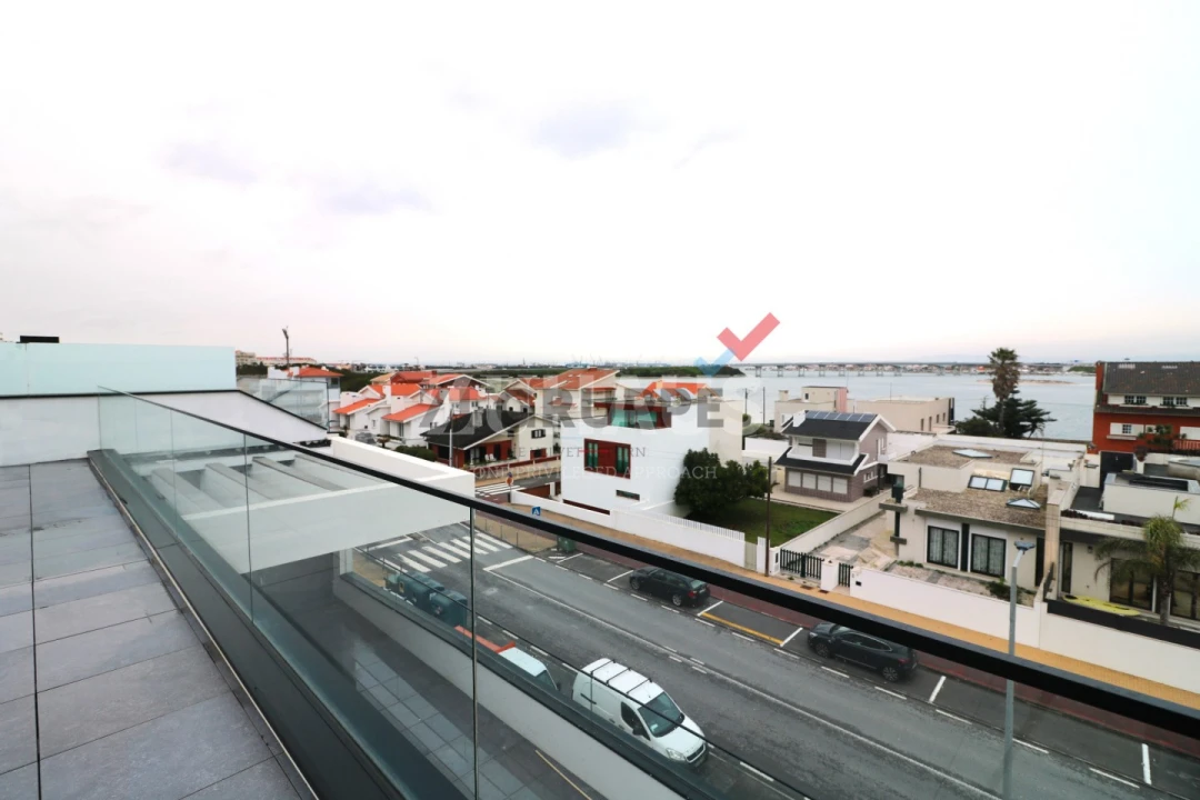 Apartamento T3 para Venda em Gafanha da Encarnação Foto 18