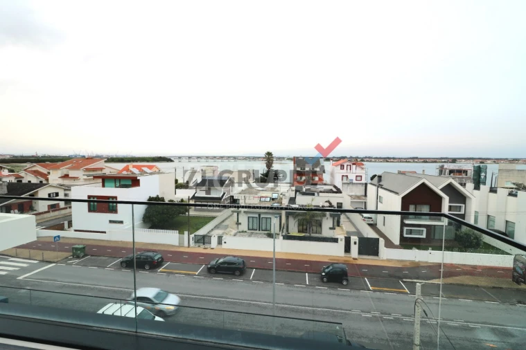 Apartamento T3 para Venda em Gafanha da Encarnação Foto 17