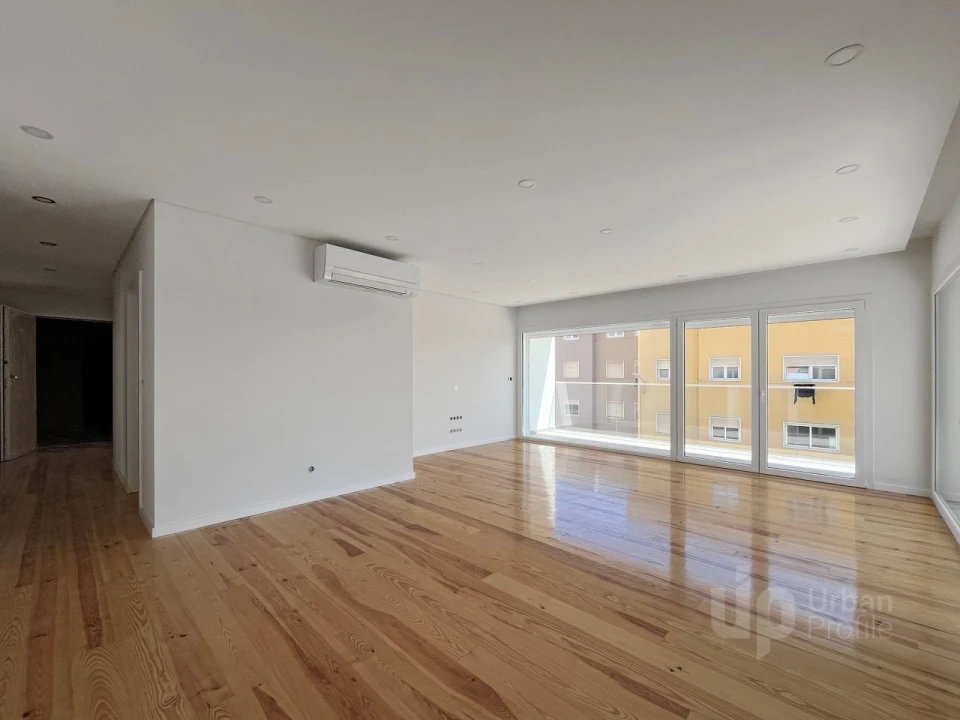 Apartamento T4 para Venda em Cascais e Estoril Foto 8