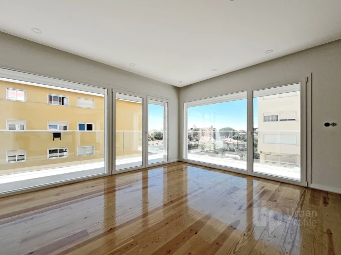 Apartamento T4 para Venda em Cascais e Estoril Foto 4