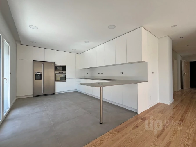 Apartamento T4 para Venda em Cascais e Estoril Foto 6