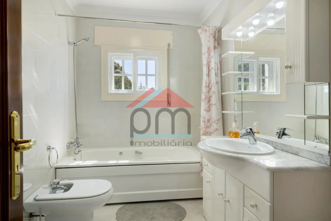 Moradia T5 para Venda em Moledo e Cristelo Foto 11