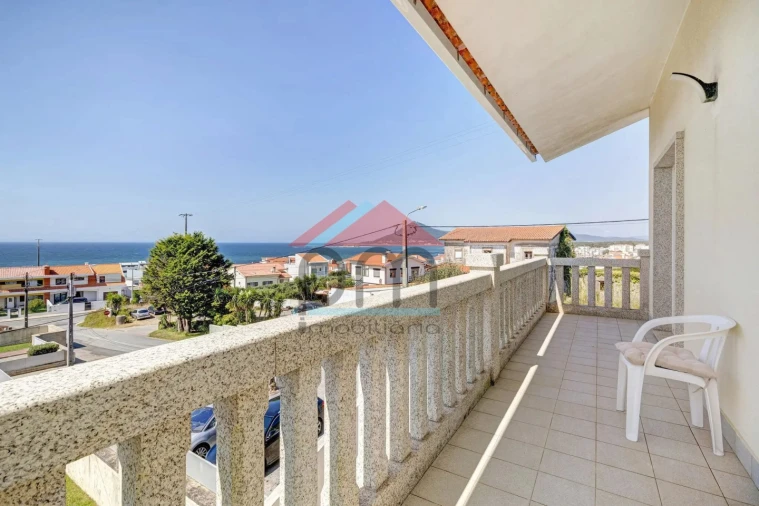 Moradia T5 para Venda em Moledo e Cristelo Foto 1