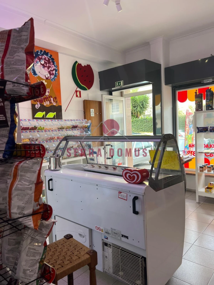 Loja para Arrendamento em Algueirão-Mem Martins