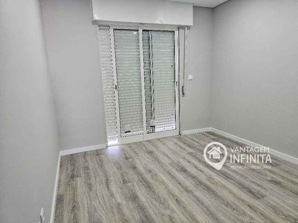 Apartamento T3 para Venda em Amora Foto 6