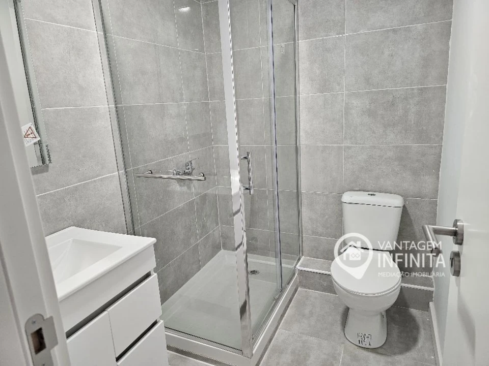 Apartamento T3 para Venda em Amora Foto 13