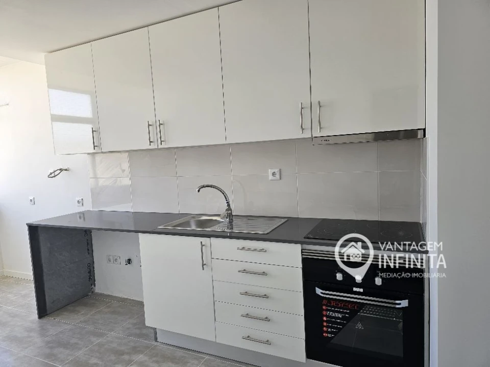 Apartamento T3 para Venda em Amora Foto 10