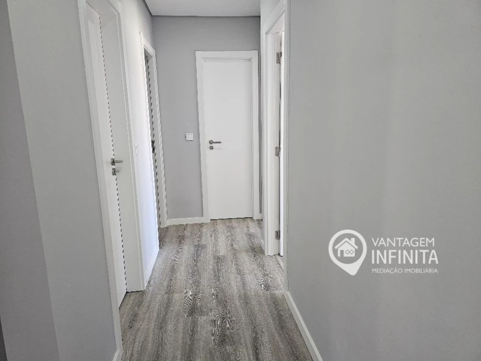 Apartamento T3 para Venda em Amora Foto 8