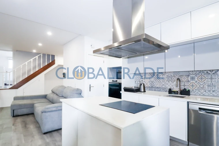 Apartamento T1 para Venda em Moreira Foto 5