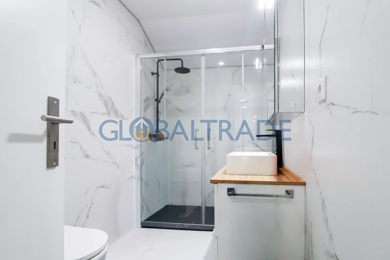 Apartamento T1 para Venda em Moreira Foto 10