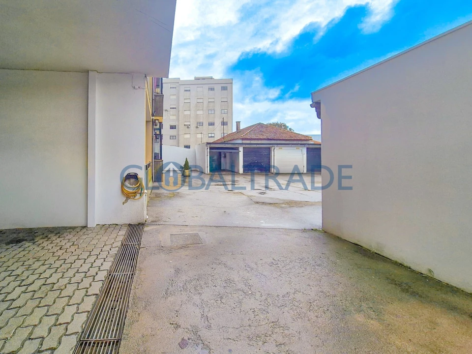 Apartamento T1 para Venda em Moreira Foto 17