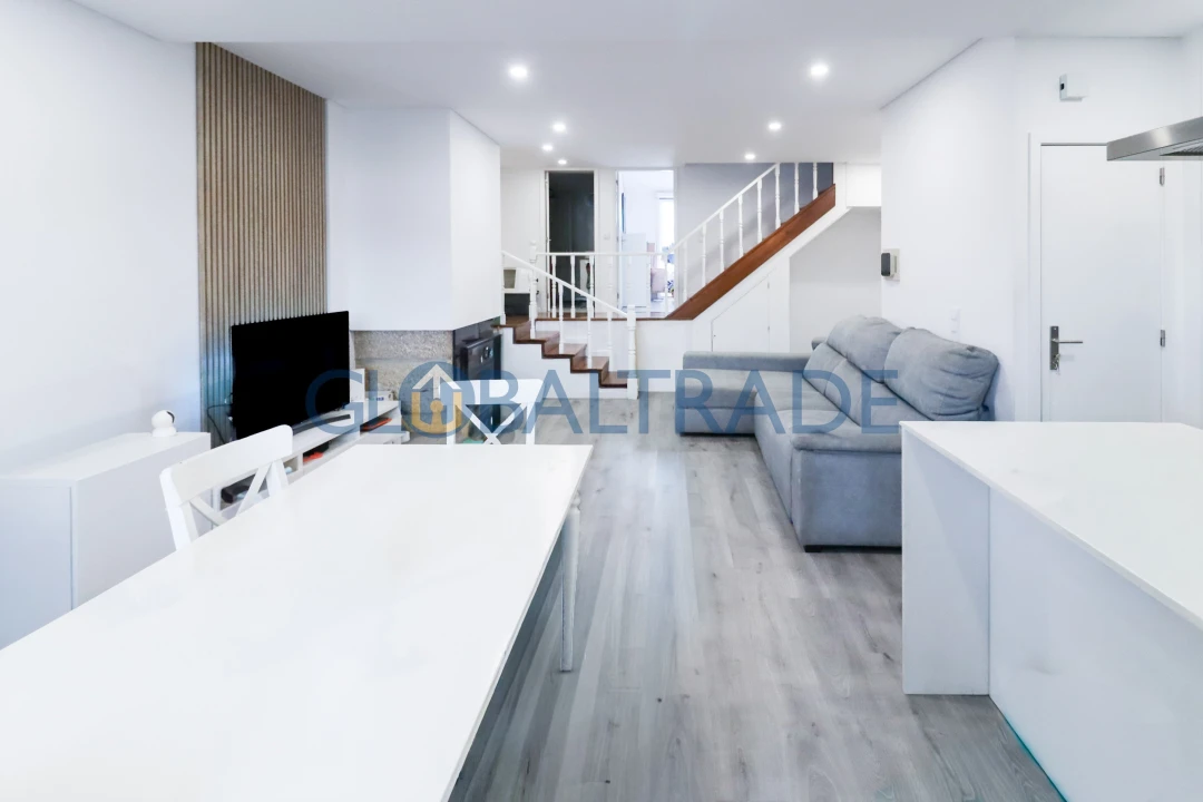 Apartamento T1 para Venda em Moreira Foto 6