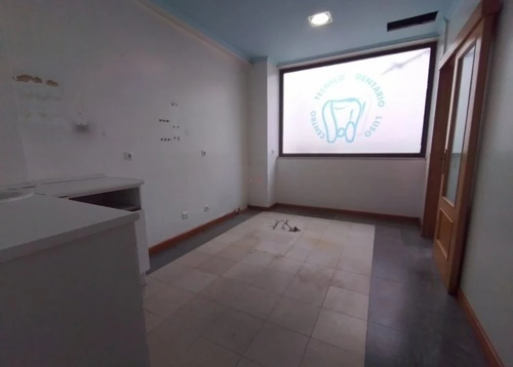 Loja para Venda em Alto do Seixalinho, Santo André e Verderena Foto 13