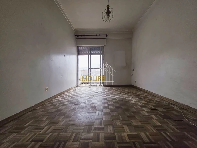 Apartamento T2 para Venda em Odivelas Foto 8