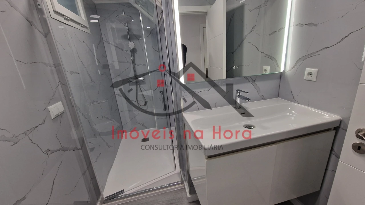 Apartamento T2 para Venda em Oeiras e São Julião da Barra, Paço de Arcos e Caxias Foto 16