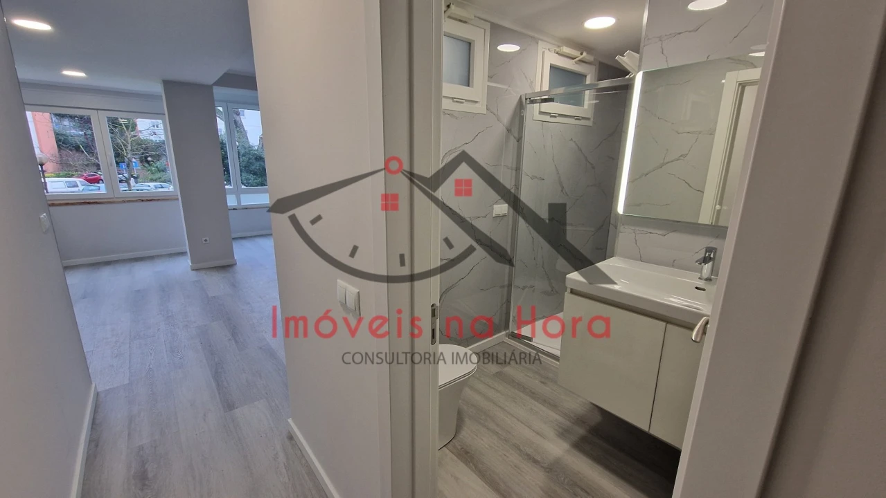Apartamento T2 para Venda em Oeiras e São Julião da Barra, Paço de Arcos e Caxias Foto 14
