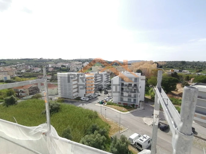 Apartamento T2 para Venda em Camarate, Unhos e Apelação Foto 2