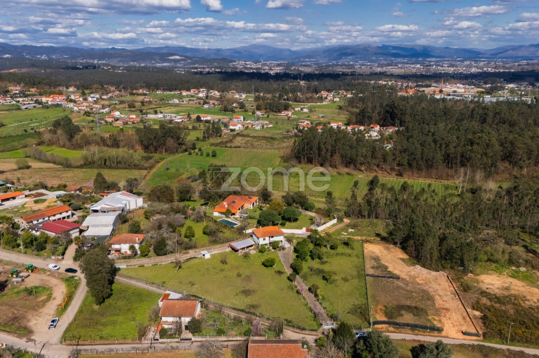 Moradia T4 para Venda em Cervães Foto 10