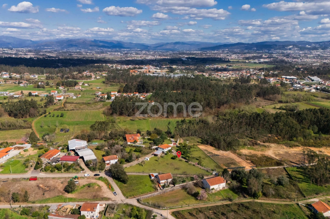 Moradia T4 para Venda em Cervães Foto 11