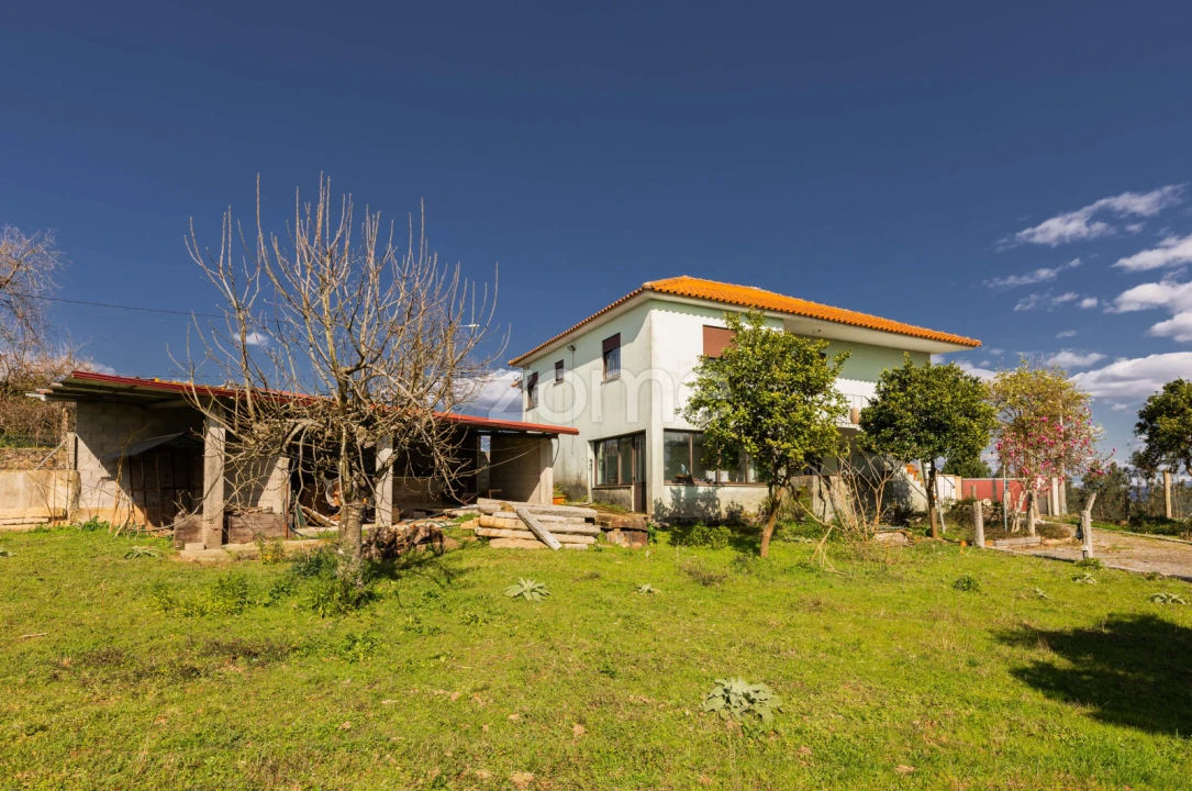 Moradia T4 para Venda em Cervães Foto 8