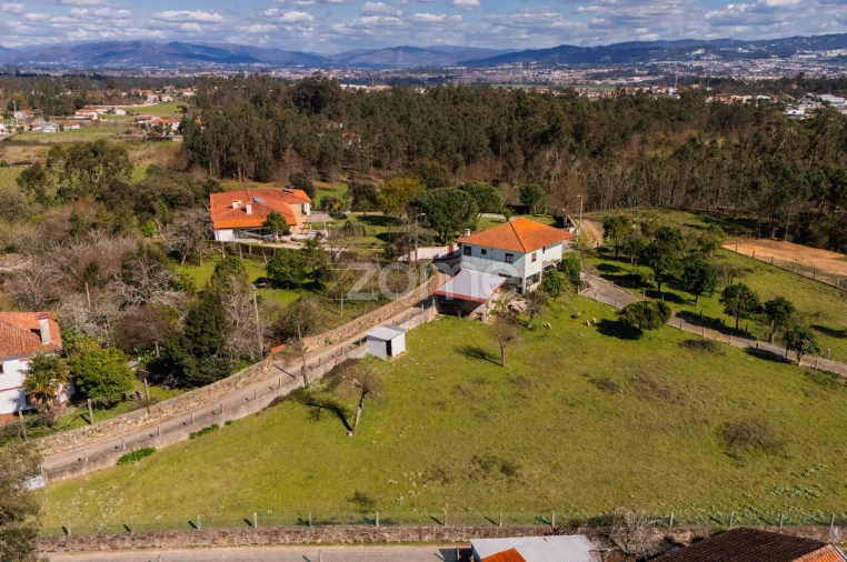 Moradia T4 para Venda em Cervães Foto 9