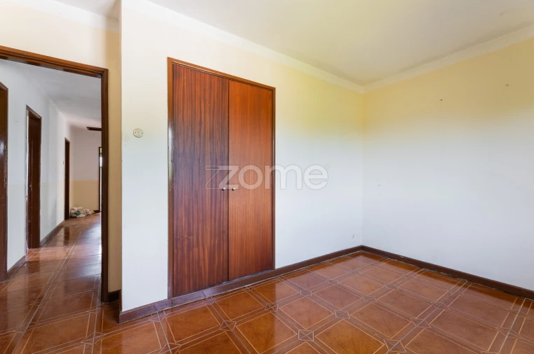 Moradia T4 para Venda em Cervães Foto 28