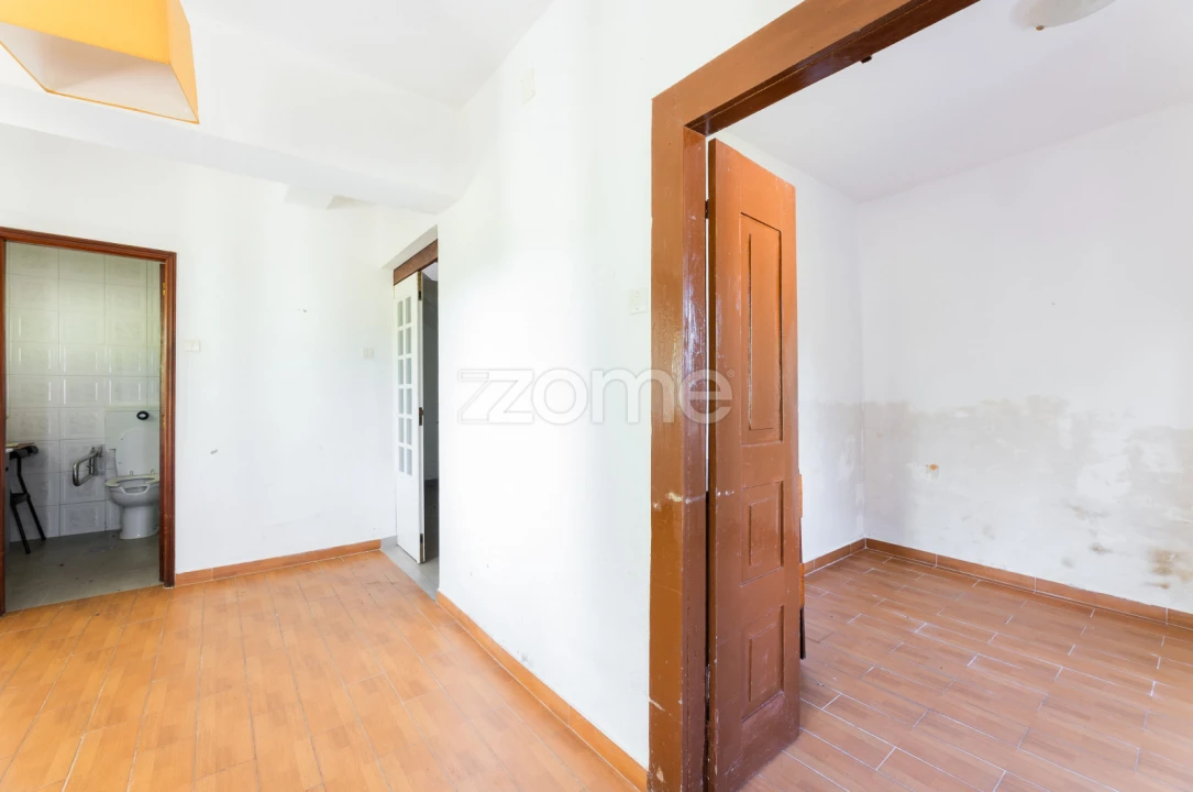 Moradia T4 para Venda em Cervães Foto 39