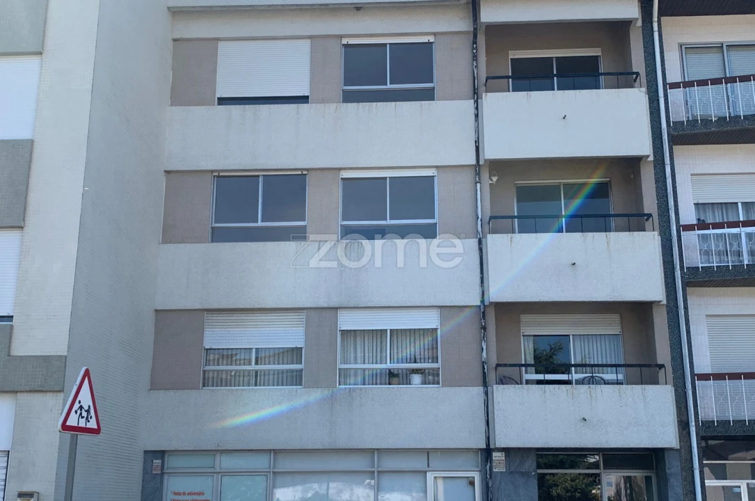 Apartamento T4 para Venda em Santo Tirso, Couto (Santa Cristina e São Miguel) e Burgães Foto 2