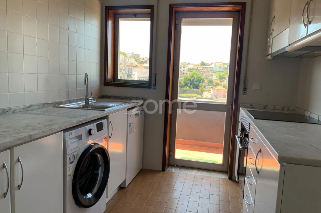Apartamento T4 para Venda em Santo Tirso, Couto (Santa Cristina e São Miguel) e Burgães Foto 9