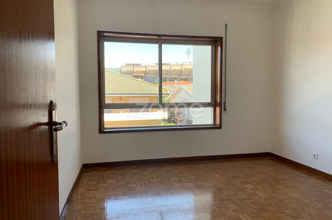 Apartamento T4 para Venda em Santo Tirso, Couto (Santa Cristina e São Miguel) e Burgães Foto 19