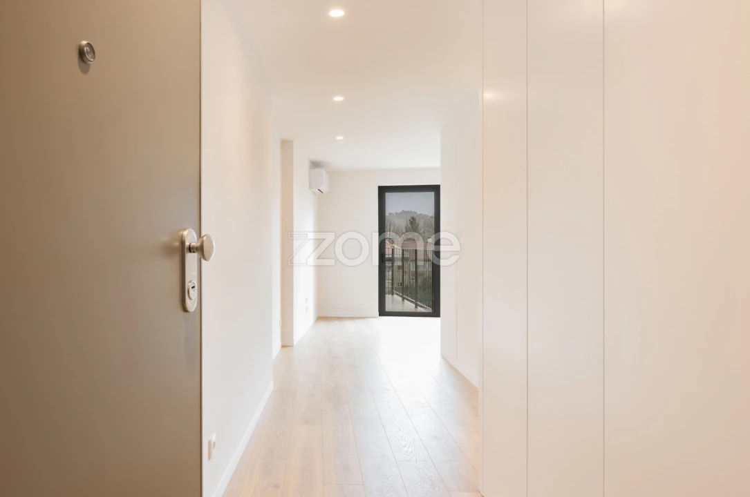 Apartamento T1 para Arrendamento em São Vitor (Braga) Foto 16