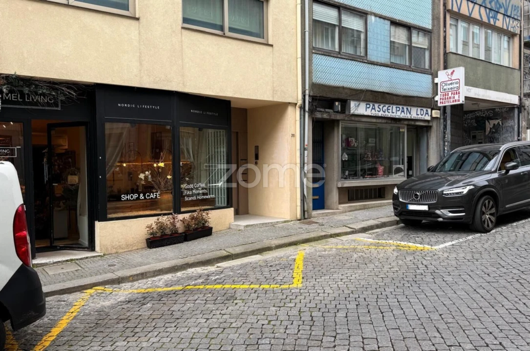 Negócio para Venda em Cedofeita, Santo Ildefonso, Sé, Miragaia, São Nicolau e Vitória Foto 1
