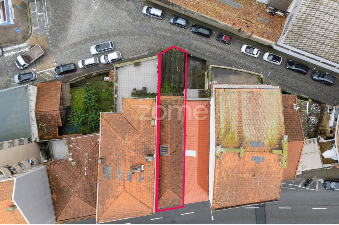 Moradia T4 para Venda em Paranhos Foto 2