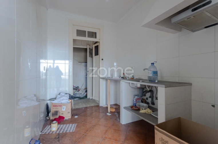 Moradia T4 para Venda em Paranhos Foto 21