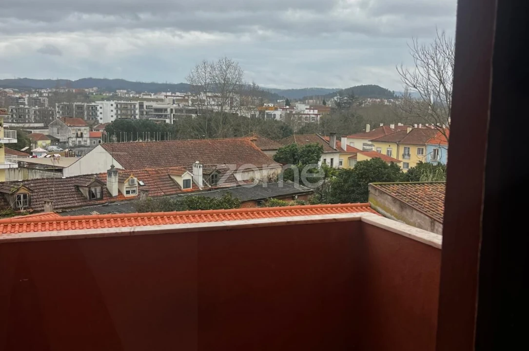 Negócio para Arrendamento em Santa Clara e Castelo Viegas Foto 13