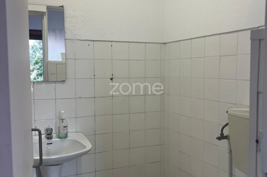 Negócio para Arrendamento em Santa Clara e Castelo Viegas Foto 6