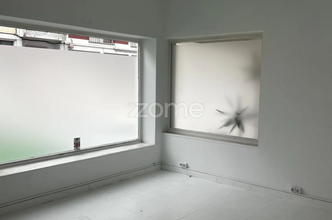 Negócio para Arrendamento em Santa Clara e Castelo Viegas Foto 10