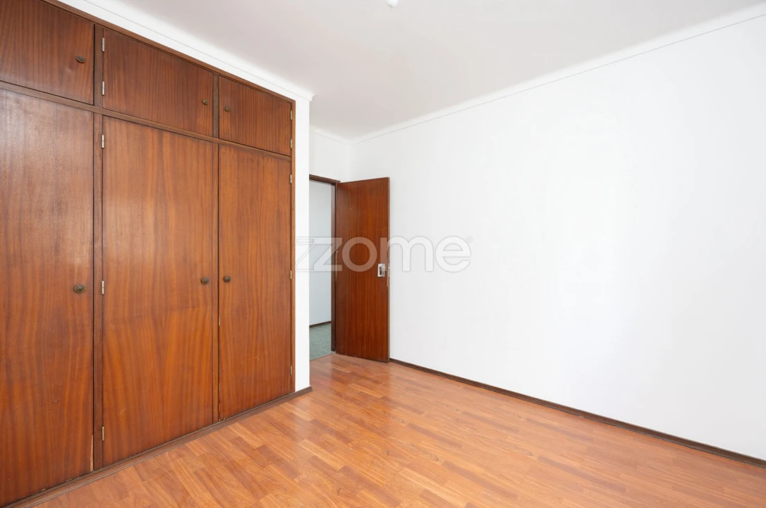 Apartamento T2 para Venda em Porto de Mós - São João Baptista e São Pedro Foto 10