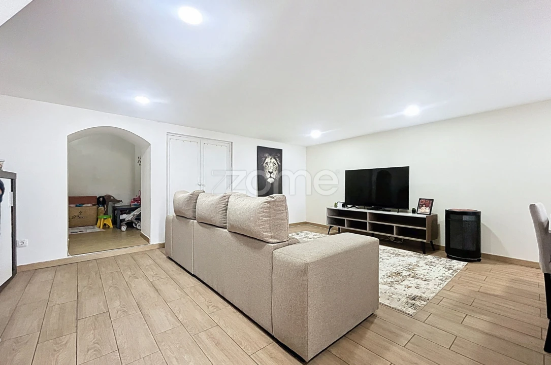 Moradia T4 para Venda em Abrunheira, Verride e Vila Nova da Barca Foto 5