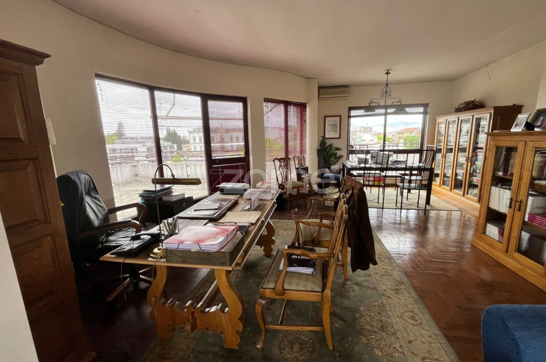 Apartamento T3 para Arrendamento em Viseu Foto 3